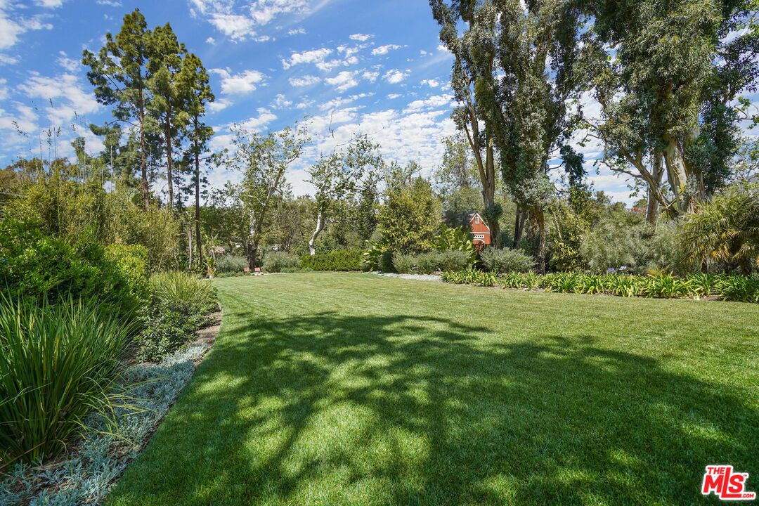 Malibu, California, 90265, United States, 4 Bedrooms Bedrooms, ,3 BathroomsBathrooms,Residential,For Sale,1917899