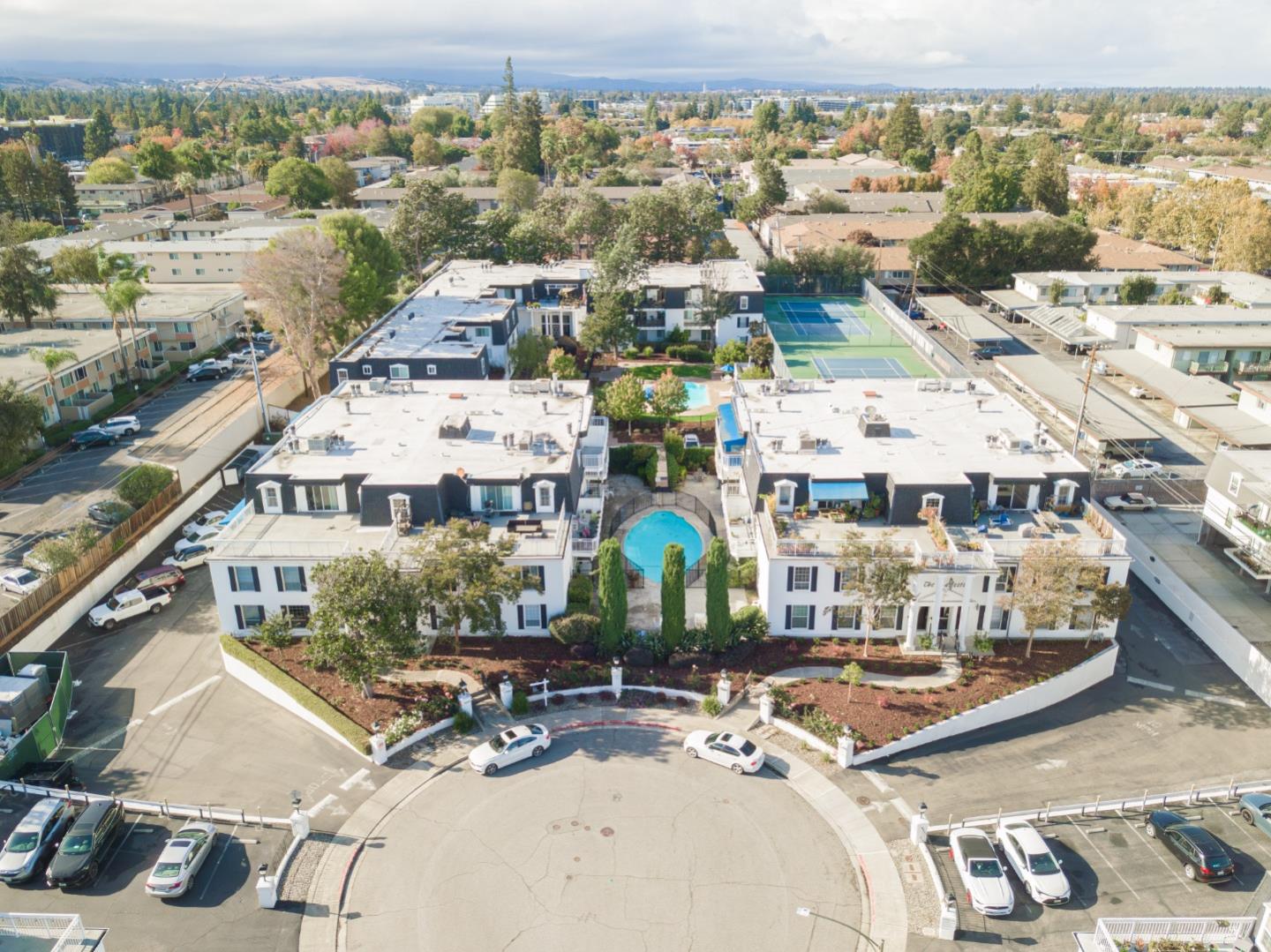 Mountain View, California, 94040, United States, 2 Bedrooms Bedrooms, ,2 BathroomsBathrooms,Residential,For Sale,1988122