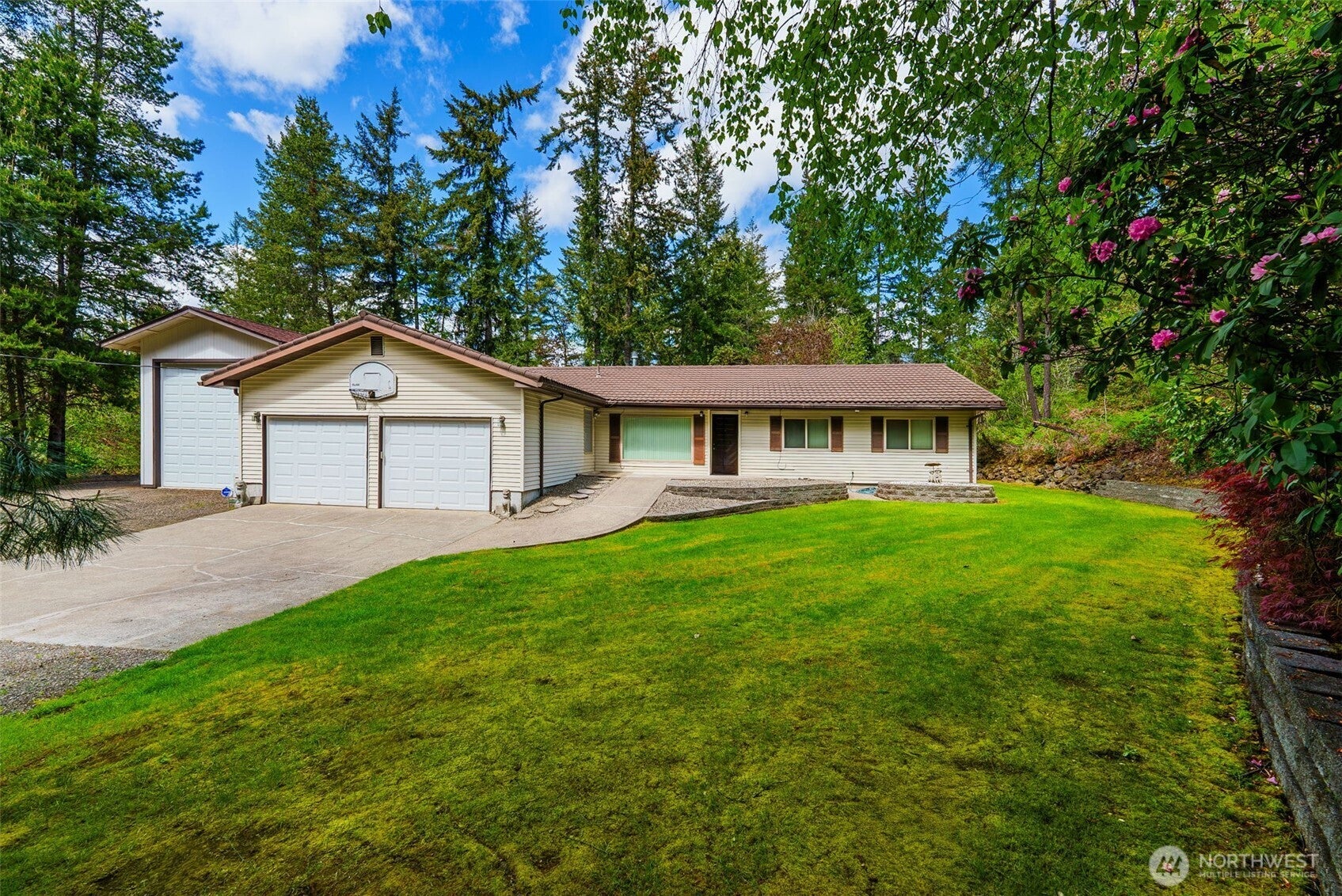 Port Orchard, Washington, 98367, United States, 3 Bedrooms Bedrooms, ,1 BathroomBathrooms,Residential,For Sale,1804600