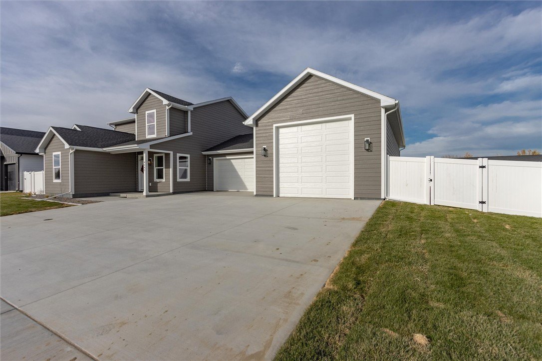 Billings, Montana, 59106, United States, 4 Bedrooms Bedrooms, ,3 BathroomsBathrooms,Residential,For Sale,1982622