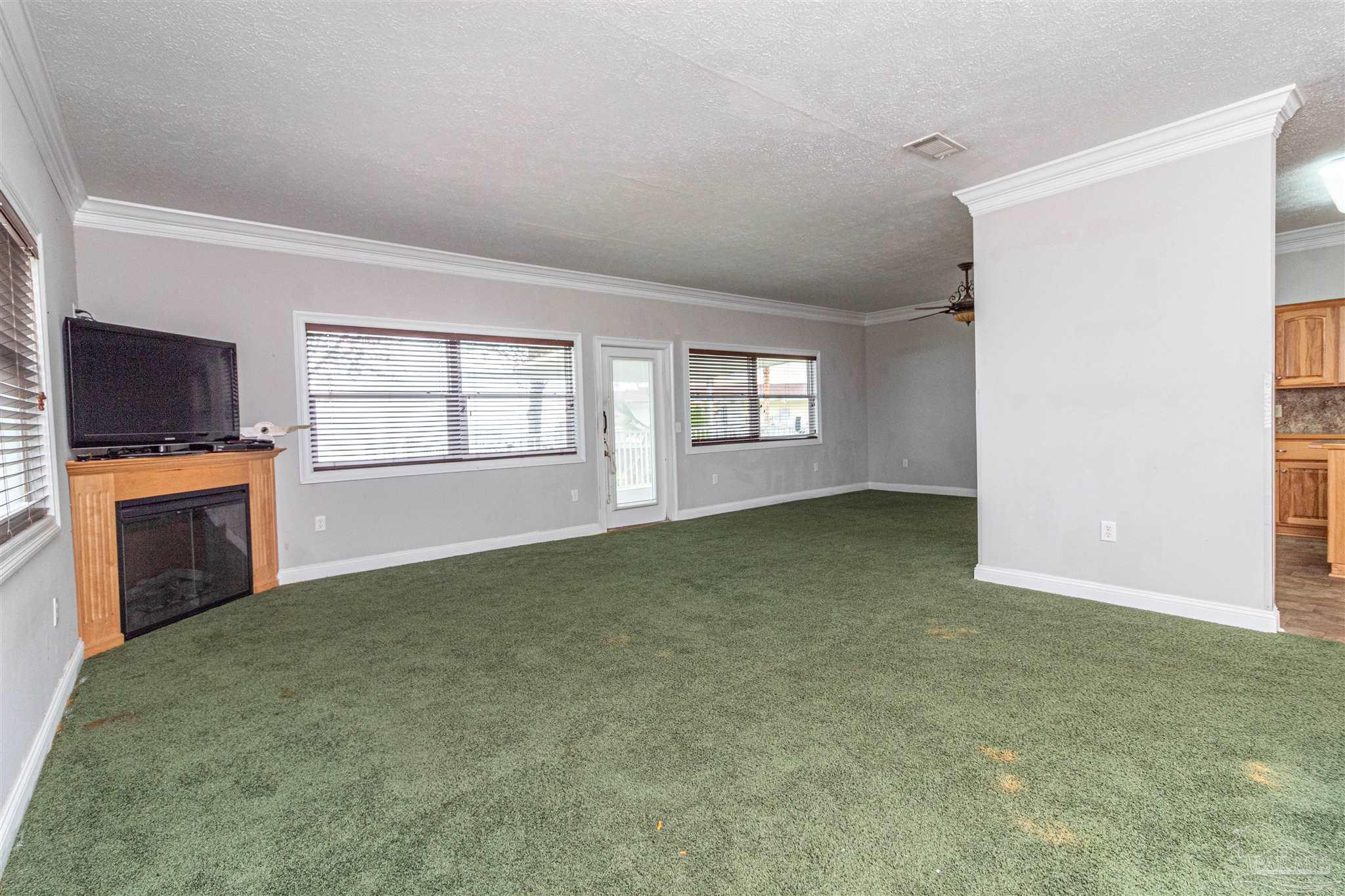Pensacola, Florida, 32507, United States, 3 Bedrooms Bedrooms, ,2 BathroomsBathrooms,Residential,For Sale,1778052