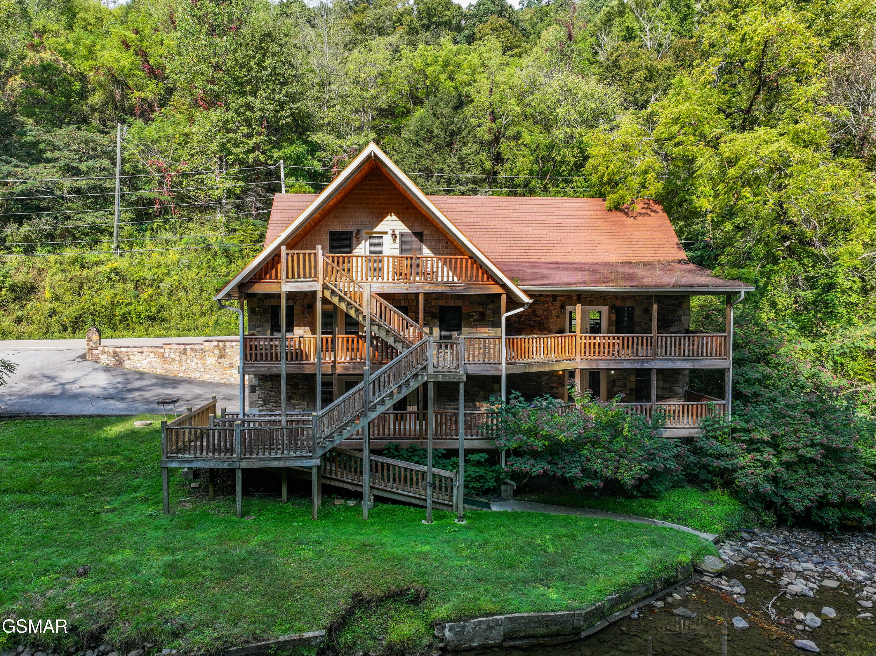 Sevierville, Tennessee, 37876, United States, 3 Bedrooms Bedrooms, ,5 BathroomsBathrooms,Residential,For Sale,1978747