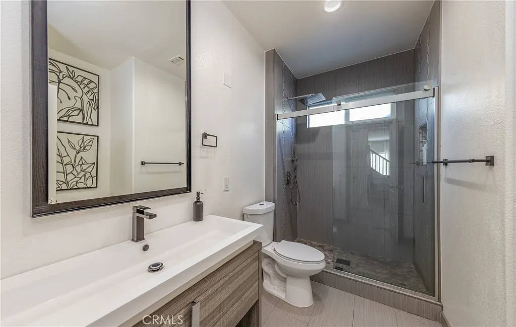 Victorville, California, 92395, United States, 5 Bedrooms Bedrooms, ,3 BathroomsBathrooms,Residential,For Sale,1976138