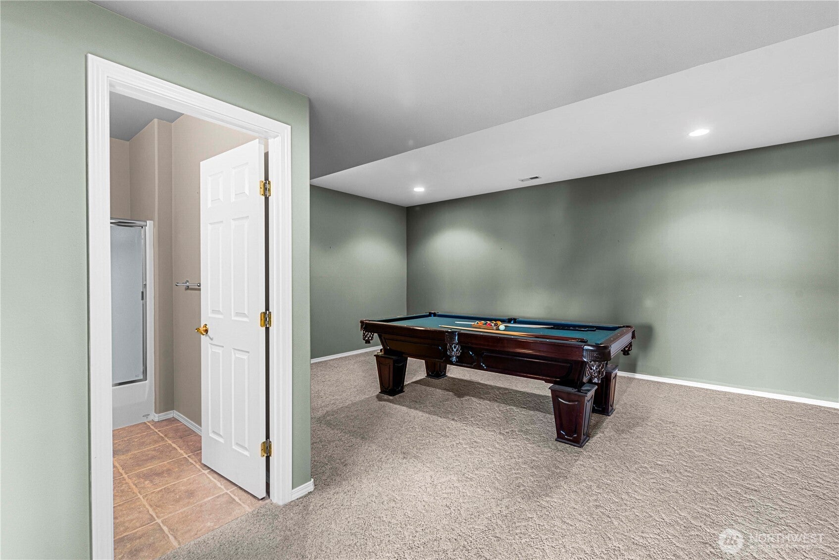 East Wenatchee, Washington, 98802, United States, 4 Bedrooms Bedrooms, ,3 BathroomsBathrooms,Residential,For Sale,1818465