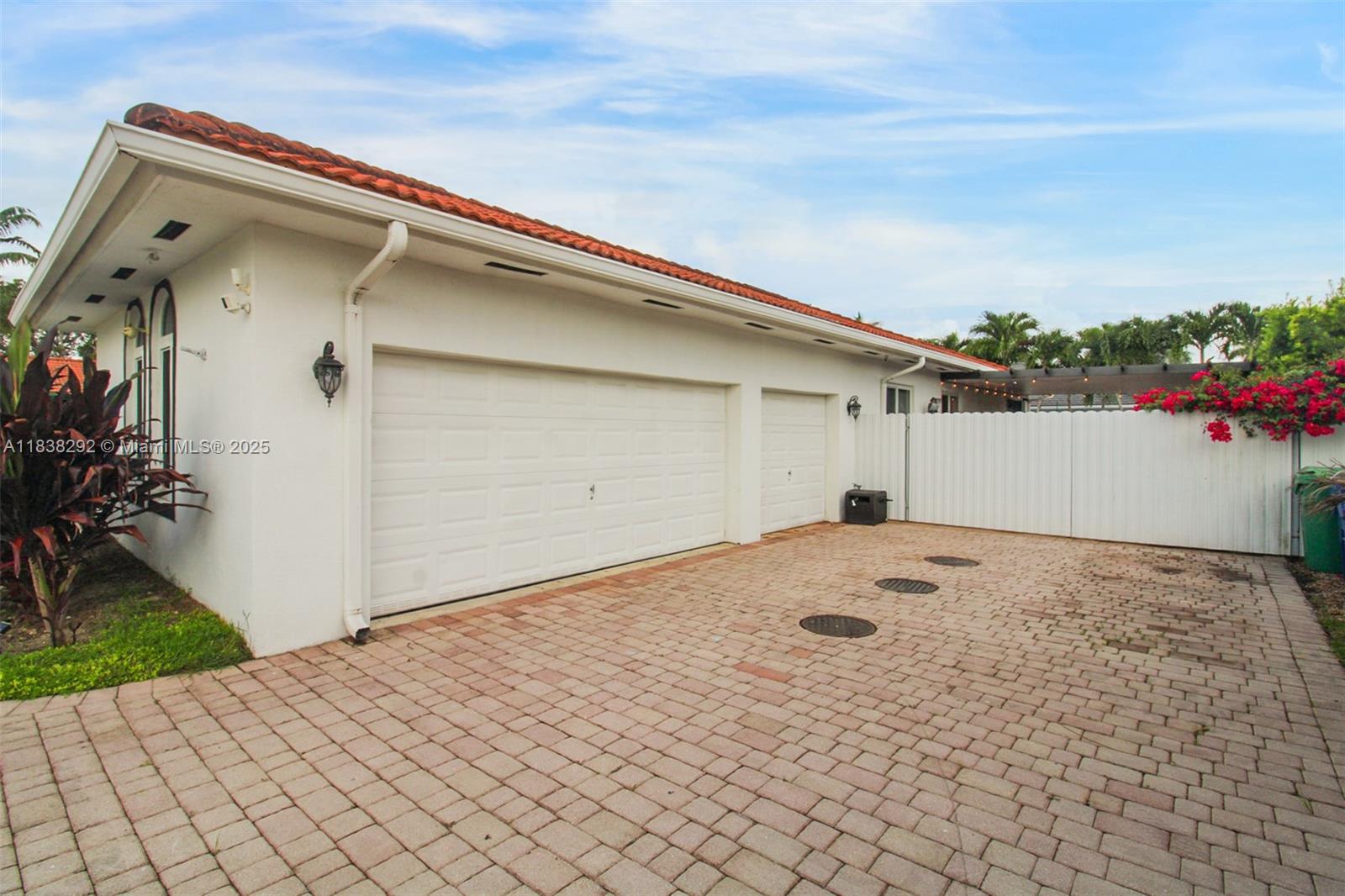 Miami, Florida, 33187, United States, 4 Bedrooms Bedrooms, ,3 BathroomsBathrooms,Residential,For Sale,1900896