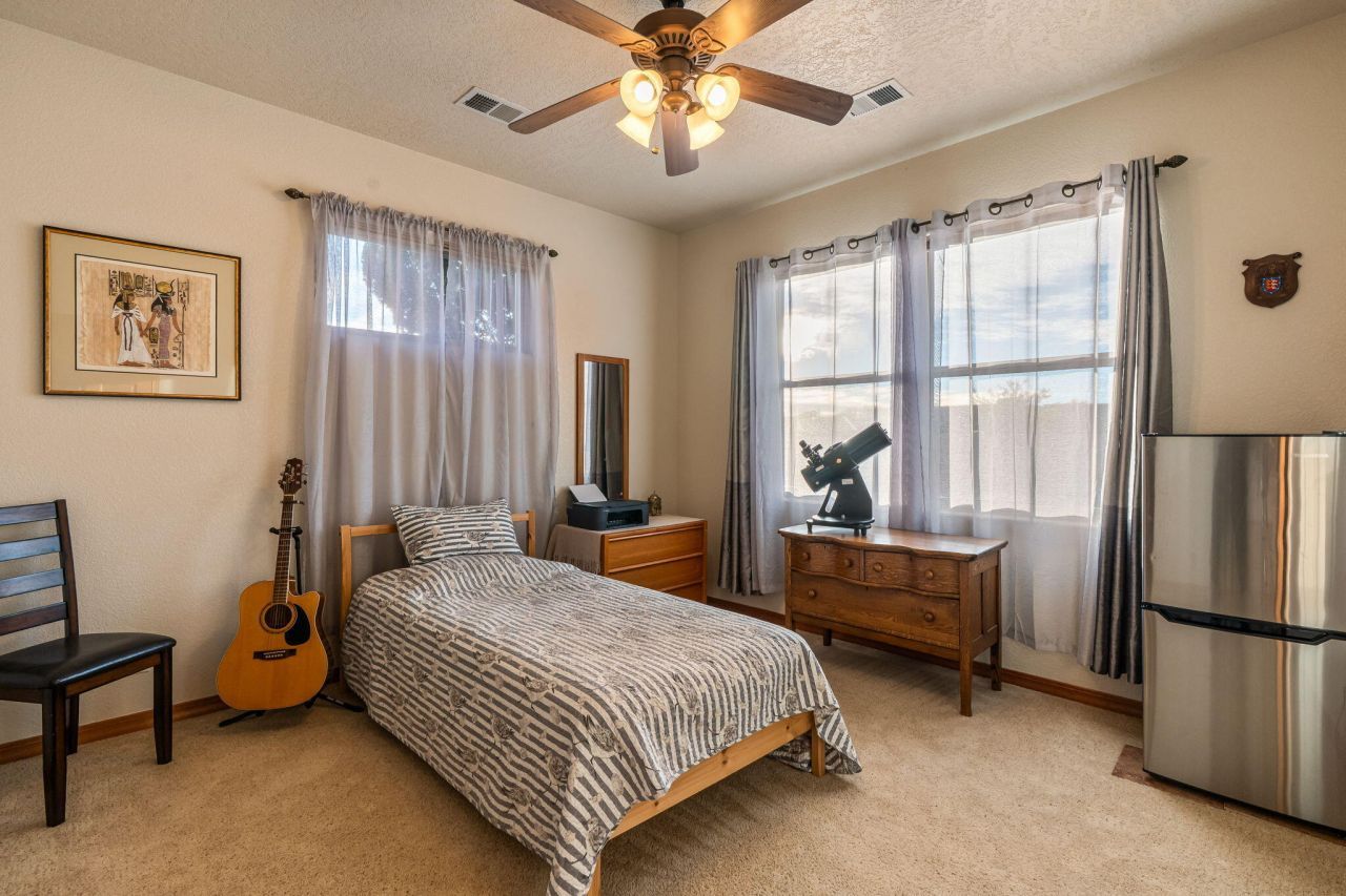 Albuquerque, New Mexico, 87114, United States, 3 Bedrooms Bedrooms, ,3 BathroomsBathrooms,Residential,For Sale,1996892