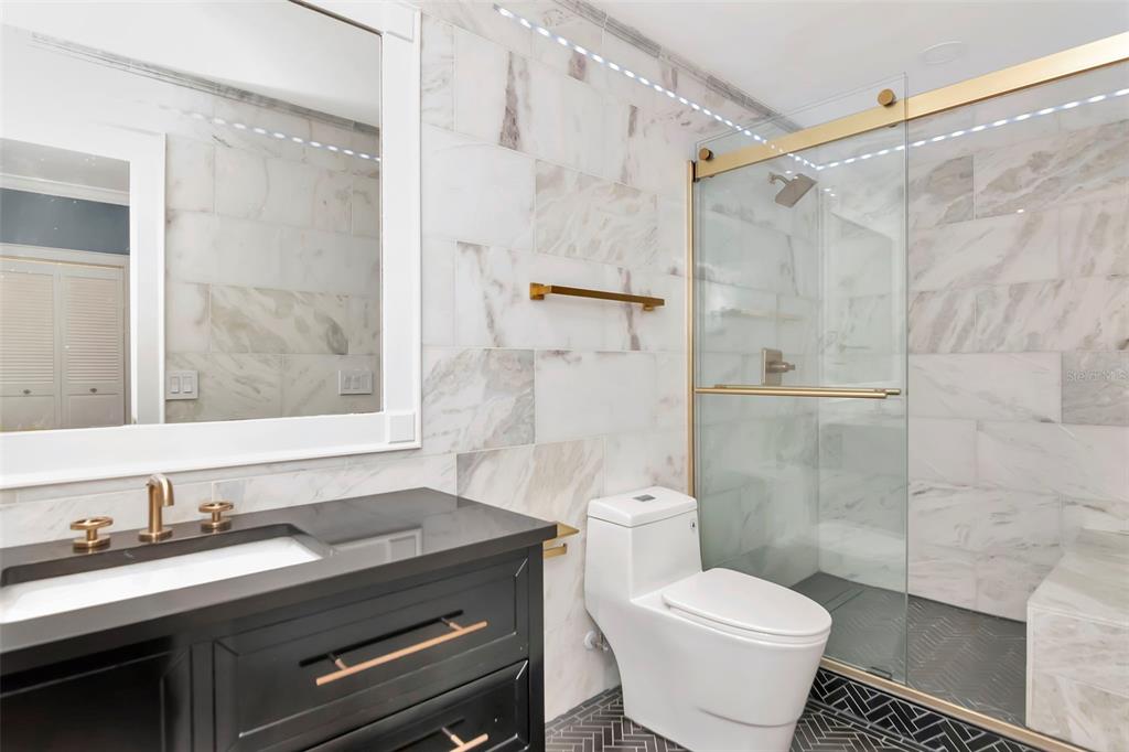 Tampa, Florida, 33611, United States, 5 Bedrooms Bedrooms, ,7 BathroomsBathrooms,Residential,For Sale,1988340