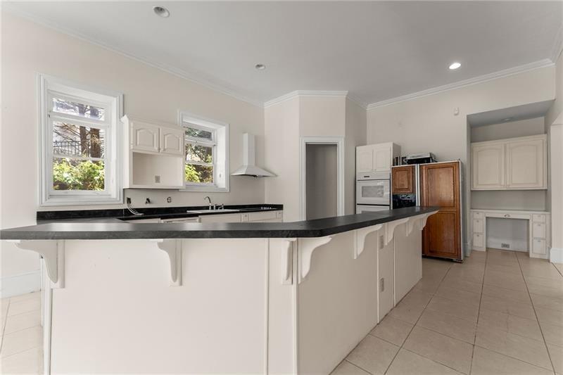 Alpharetta, Georgia, 30005, United States, 10 Bedrooms Bedrooms, ,13 BathroomsBathrooms,Residential,For Sale,1973838