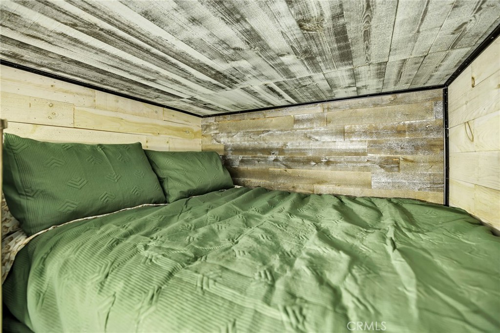 Woodland Hills, California, 91364, United States, 4 Bedrooms Bedrooms, ,2 BathroomsBathrooms,Residential,For Sale,1975100