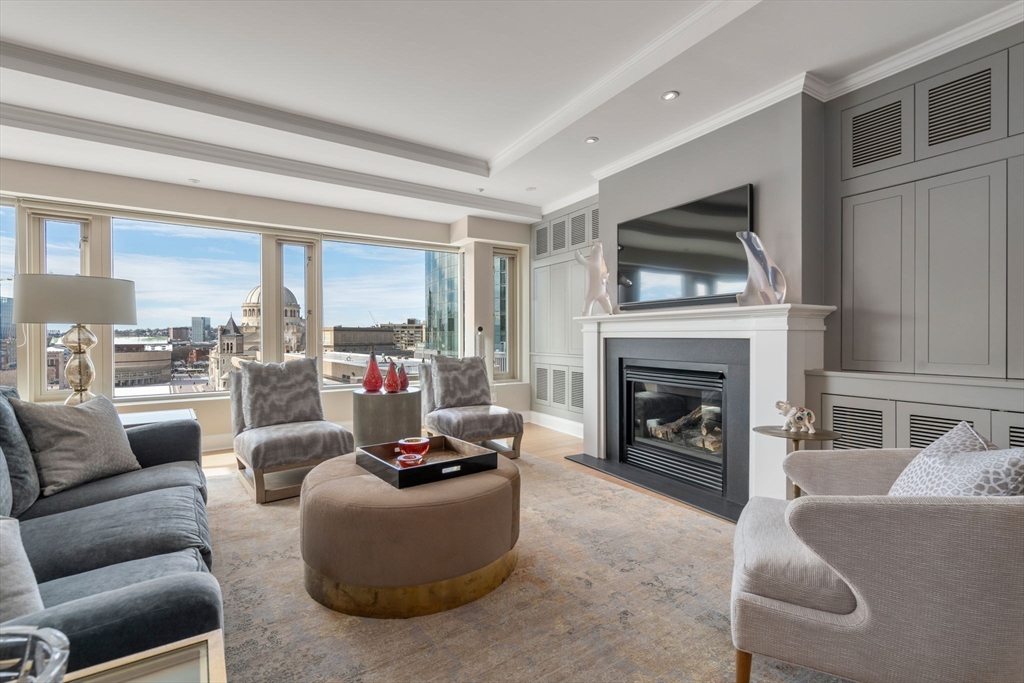 Boston, Massachusetts, 02199, United States, 3 Bedrooms Bedrooms, ,3 BathroomsBathrooms,Residential,For Sale,1940659