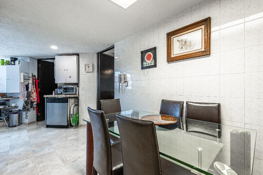 San Antonio, Benito Juárez, Ciudad de México, 03710, Mexico, 3 Bedrooms Bedrooms, ,2 BathroomsBathrooms,Residential,For Sale,San Antonio,1551906