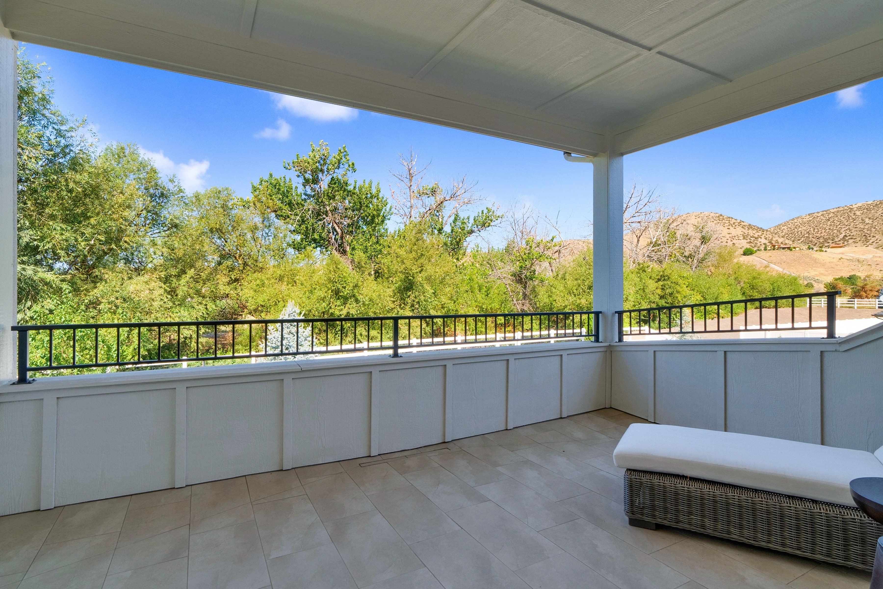  Refined Half-Acre Estate with Dual Kitchens & Open Space Backdrop - 物件實景