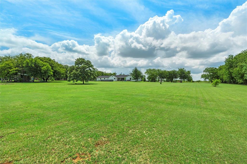 Whitney, Texas, 76692, United States, 4 Bedrooms Bedrooms, ,3 BathroomsBathrooms,Residential,For Sale,1890428