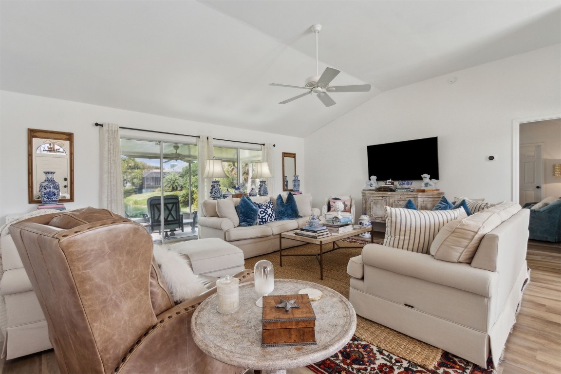 Fernandina Beach, Florida, 32034, United States, 3 Bedrooms Bedrooms, ,2 BathroomsBathrooms,Residential,For Sale,1935646
