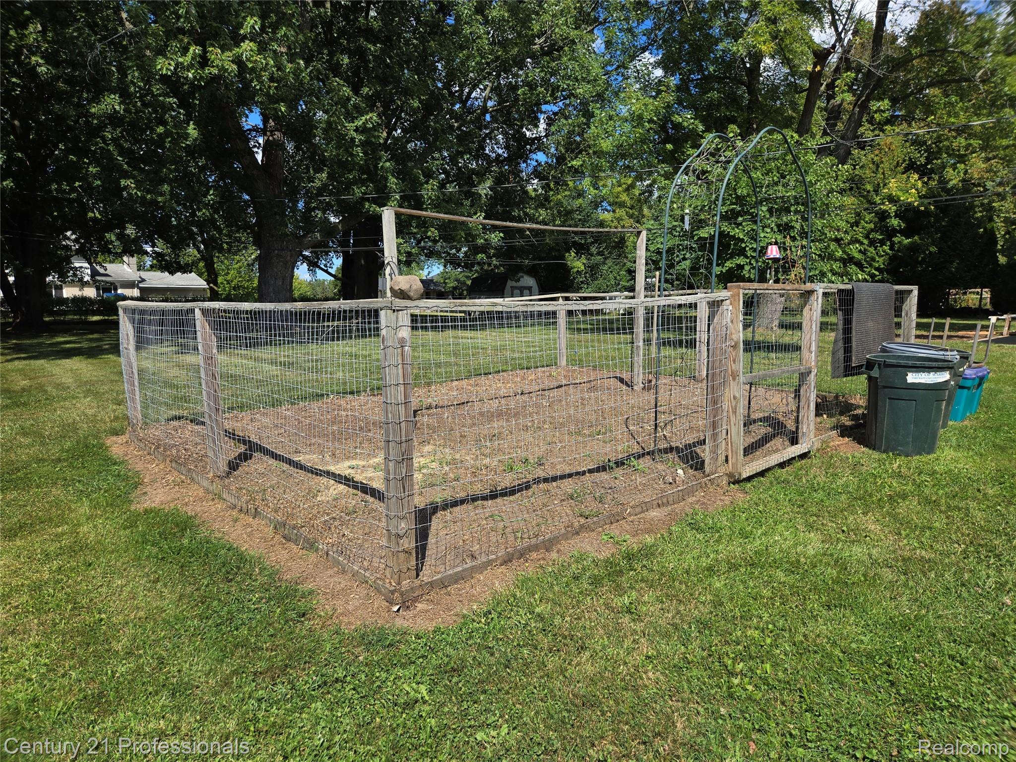 RochesterHills, Michigan, 48309, United States, 3 Bedrooms Bedrooms, ,3 BathroomsBathrooms,Residential,For Sale,1973960