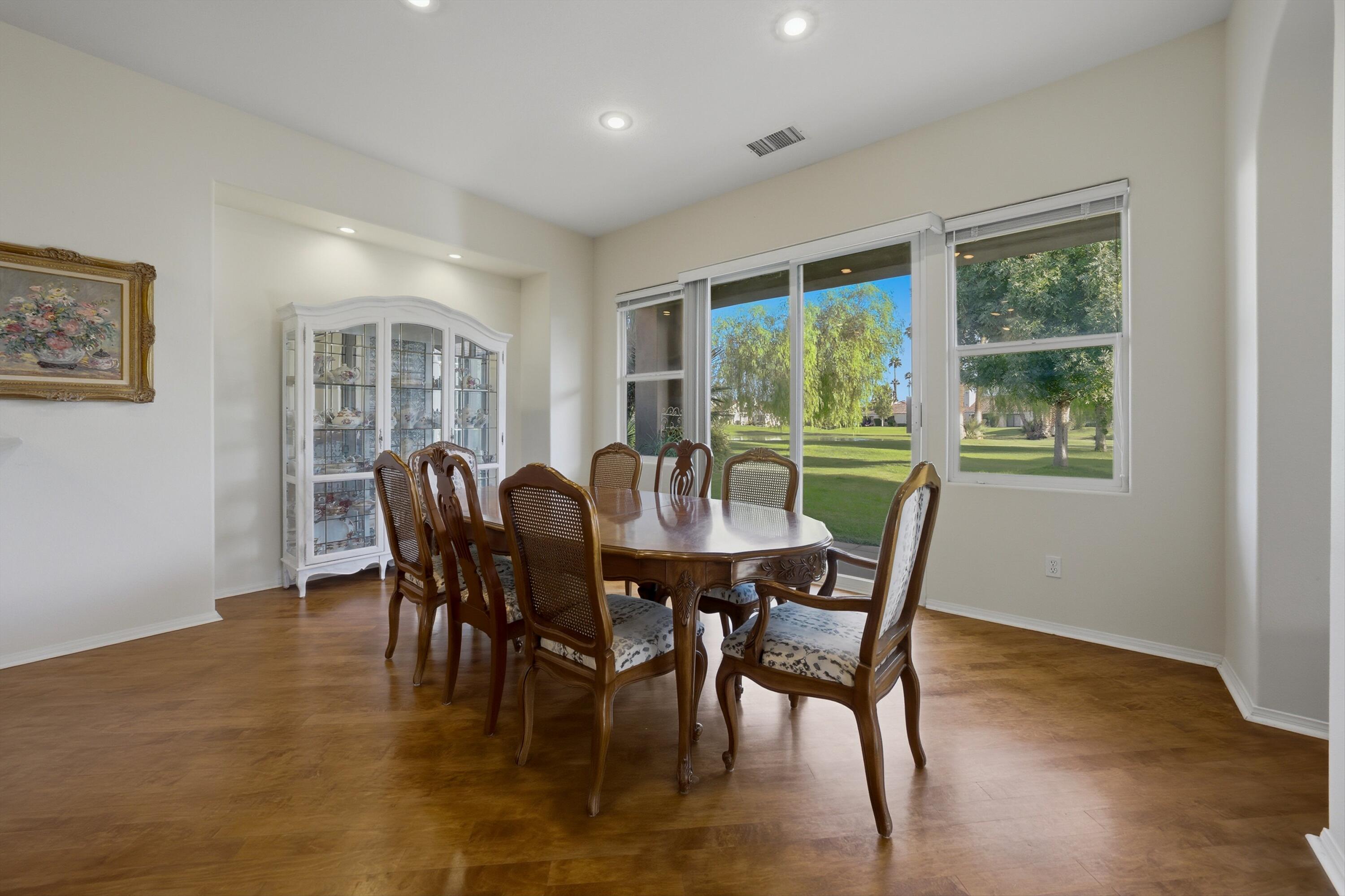 Rancho Mirage, California, 92270, United States, 2 Bedrooms Bedrooms, ,2 BathroomsBathrooms,Residential,For Sale,1989159