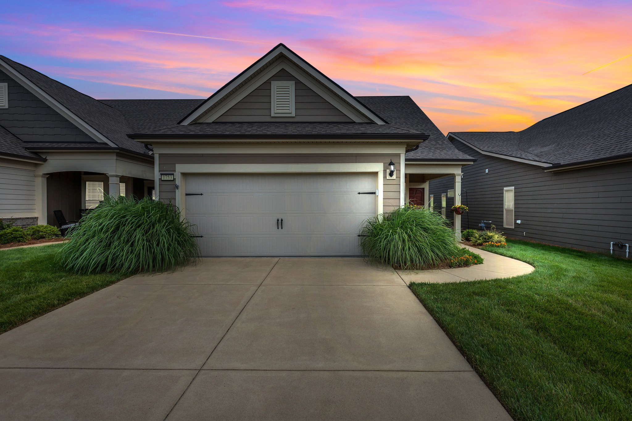 Spring Hill, Tennessee, 37174, United States, 3 Bedrooms Bedrooms, ,2 BathroomsBathrooms,Residential,For Sale,1821005