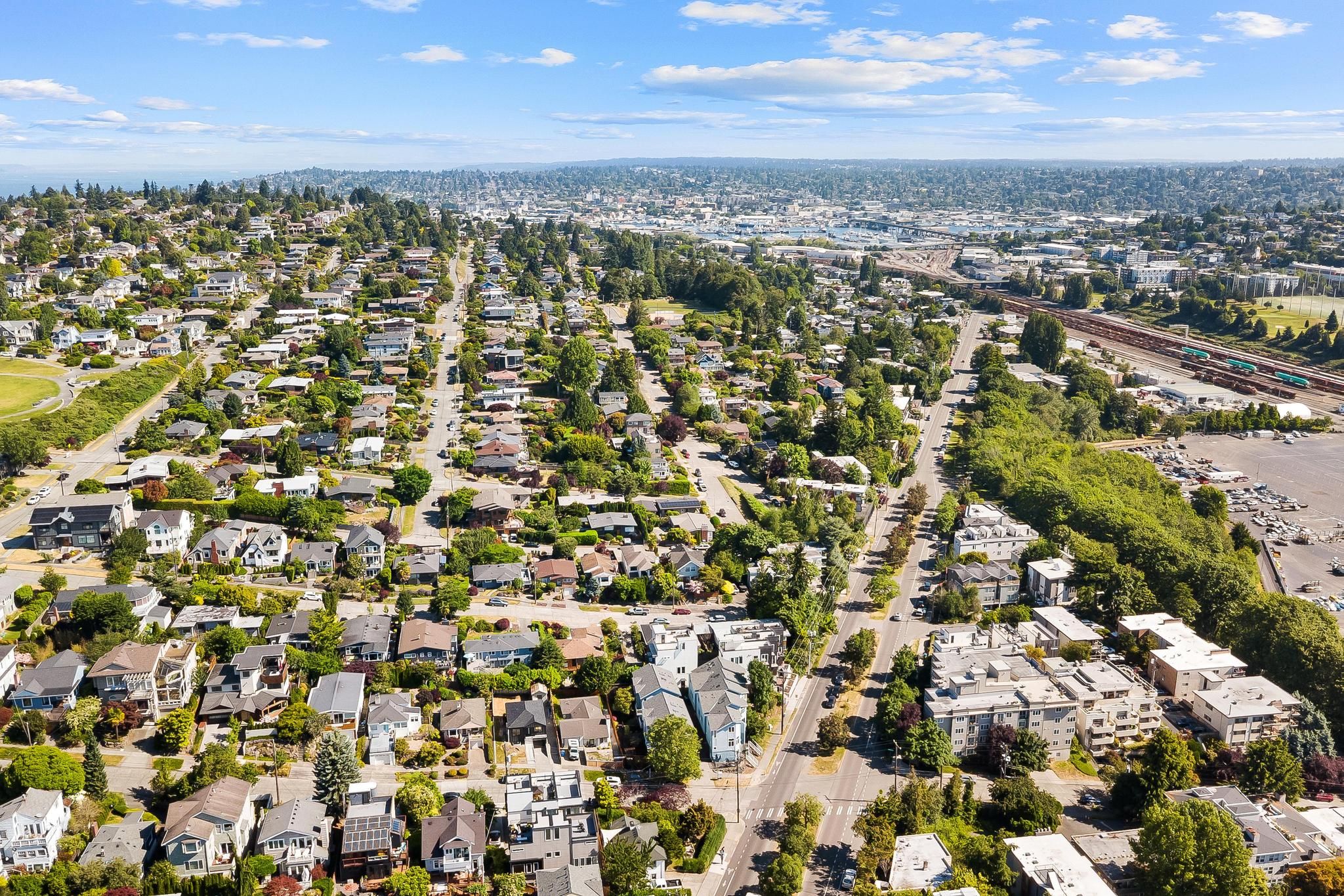  2400 West Boston St, Seattle, WA 98199 - 物件實景