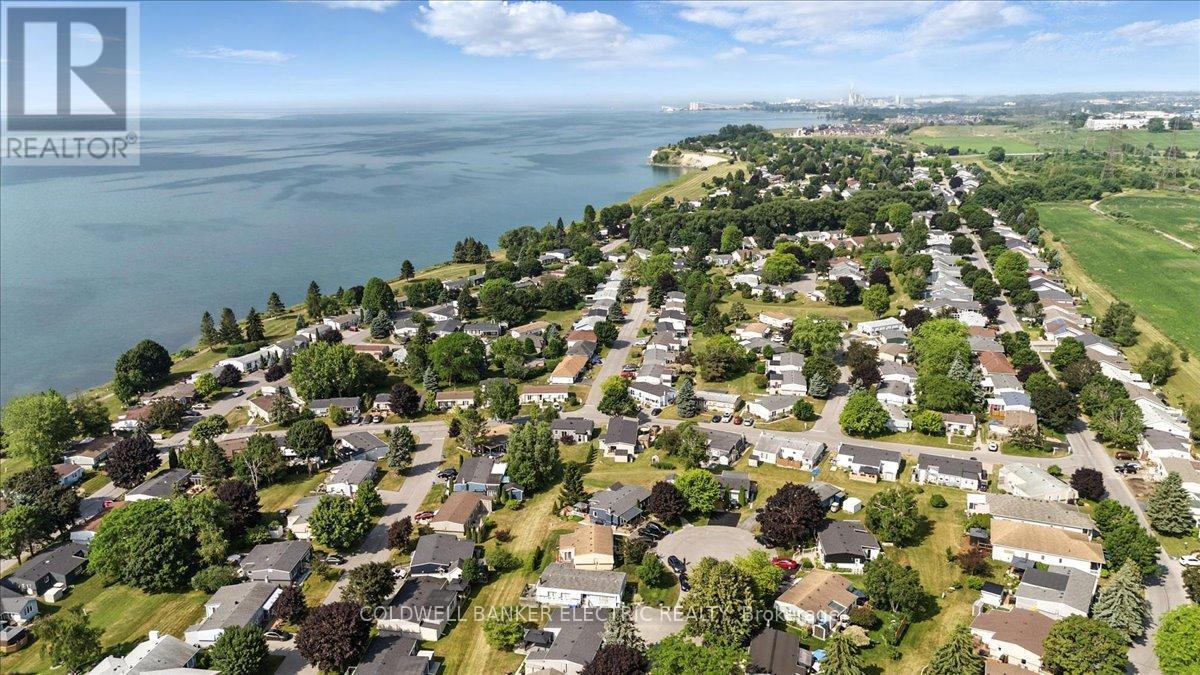 CLARINGTON (NEWCASTLE), Ontario, L1B 1A8, CA, 2 Bedrooms Bedrooms, ,1 BathroomBathrooms,Residential,For Sale,1891909