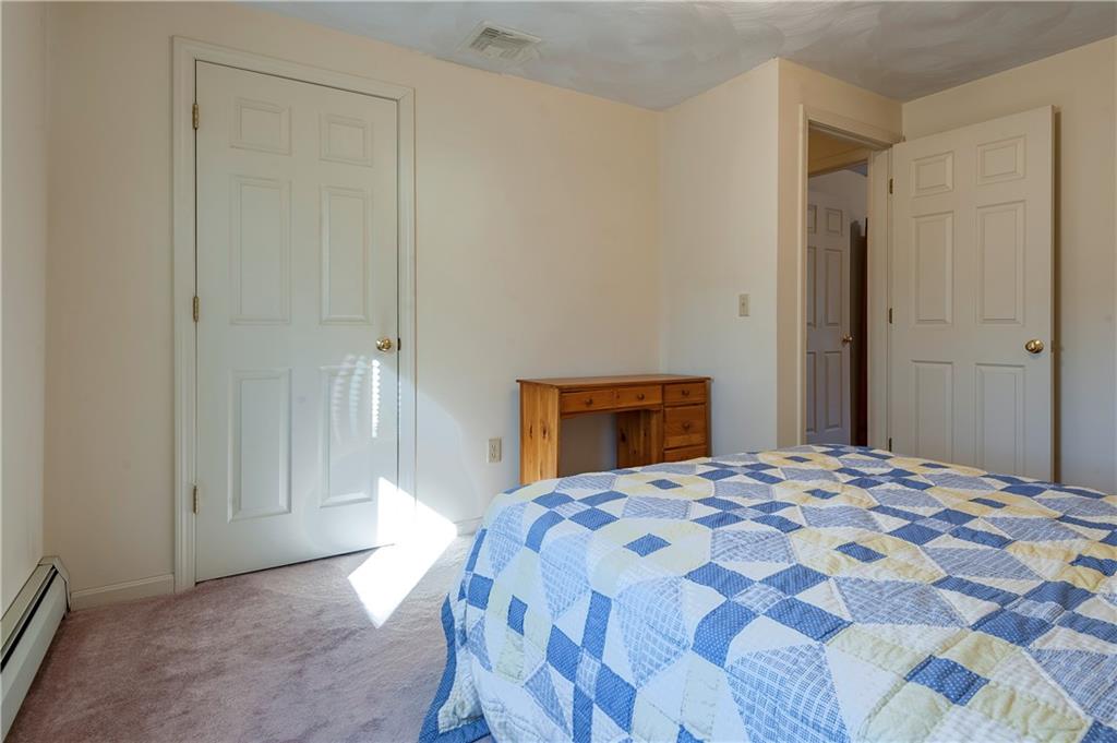 East Greenwich, Rhode Island, 02818, United States, 3 Bedrooms Bedrooms, ,2 BathroomsBathrooms,Residential,For Sale,2010043