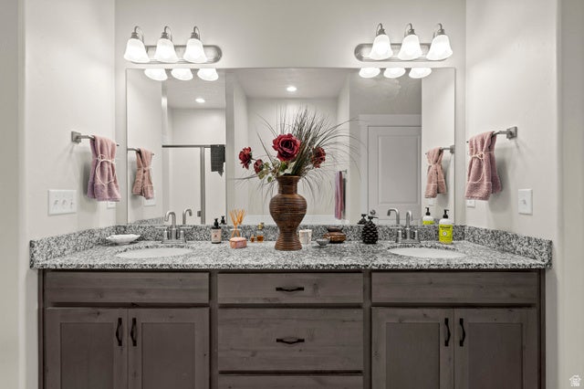 Salem, Utah, 84653, United States, 3 Bedrooms Bedrooms, ,3 BathroomsBathrooms,Residential,For Sale,2010840