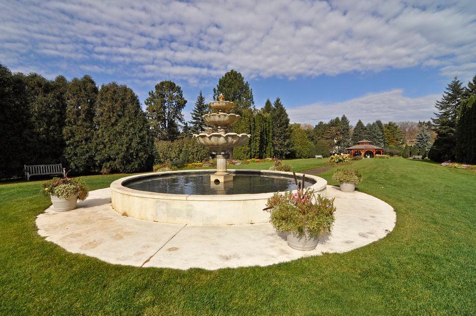 Edina, Minnesota, 55435, United States, 4 Bedrooms Bedrooms, ,3 BathroomsBathrooms,Residential,For Sale,1998475