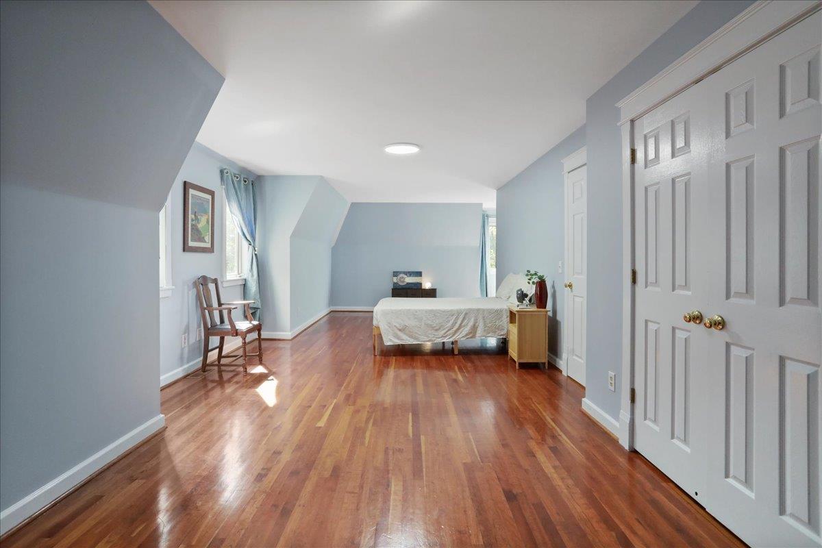 Mcgaheysville, Virginia, 22840, United States, 4 Bedrooms Bedrooms, ,4 BathroomsBathrooms,Residential,For Sale,1877155