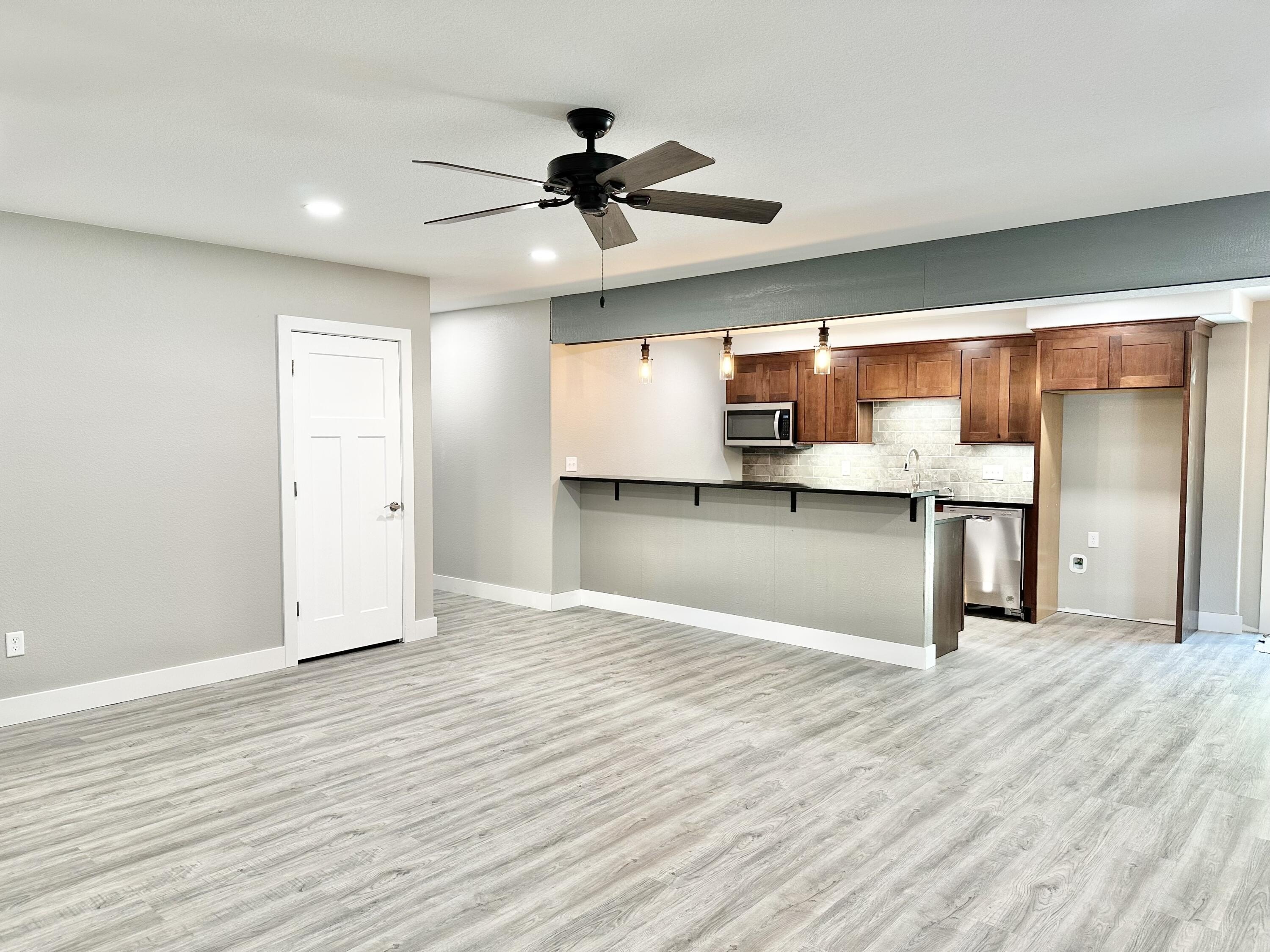 Shell Knob, Missouri, 65747, United States, 5 Bedrooms Bedrooms, ,3 BathroomsBathrooms,Residential,For Sale,1982122