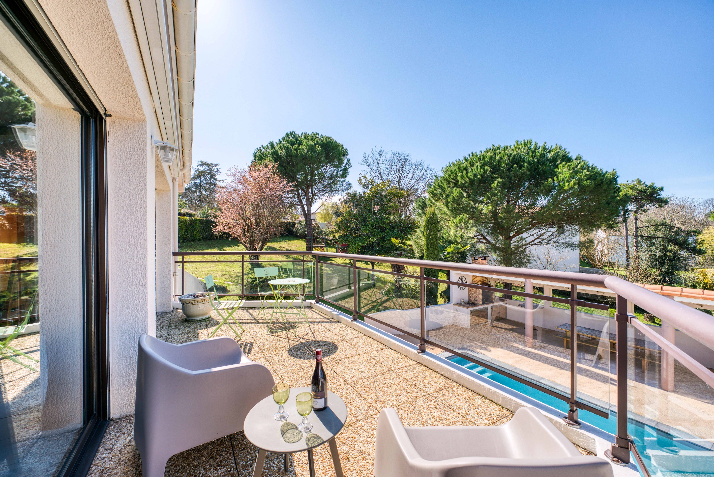  ELEGANT FAMILY VILLA WITH POOL AND LARGE GROUNDS JUST STEPS FROM NAUZAN BEACH - 物件實景
