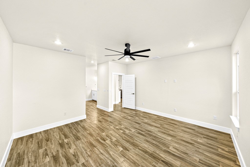 Kerrville, Texas, 78028, United States, 4 Bedrooms Bedrooms, ,3 BathroomsBathrooms,Residential,For Sale,2008788