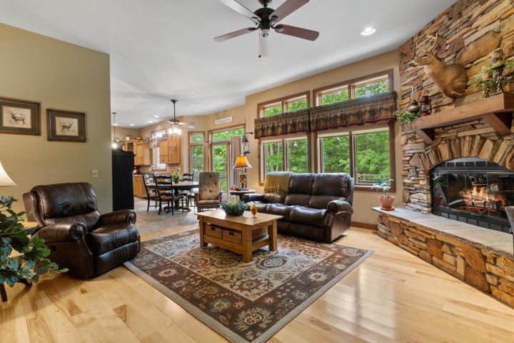 Crown Point, Indiana, 46307, United States, 3 Bedrooms Bedrooms, ,3 BathroomsBathrooms,Residential,For Sale,1942577