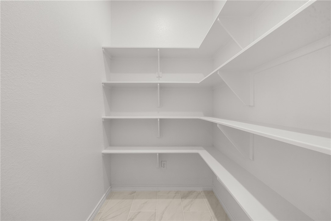 Bryan, Texas, 77808, United States, 3 Bedrooms Bedrooms, ,3 BathroomsBathrooms,Residential,For Sale,1990427