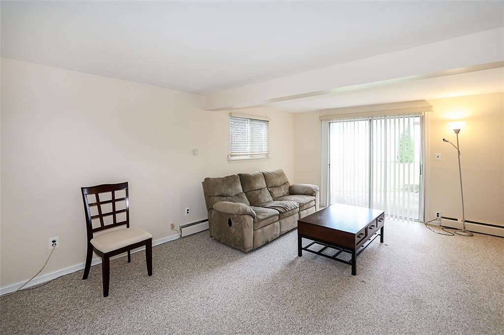 Holbrook, New York, 11741, United States, 4 Bedrooms Bedrooms, ,2 BathroomsBathrooms,Residential,For Sale,1973717