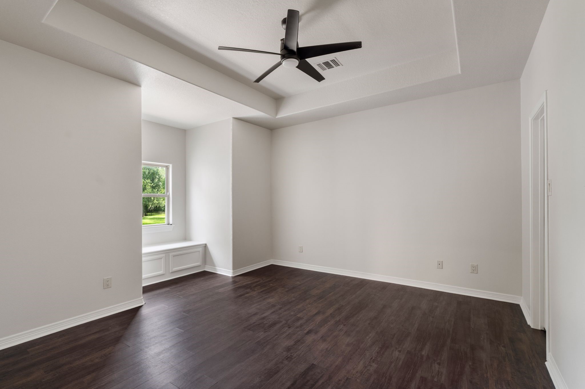  3422 Woodbine Drive - 物件實景