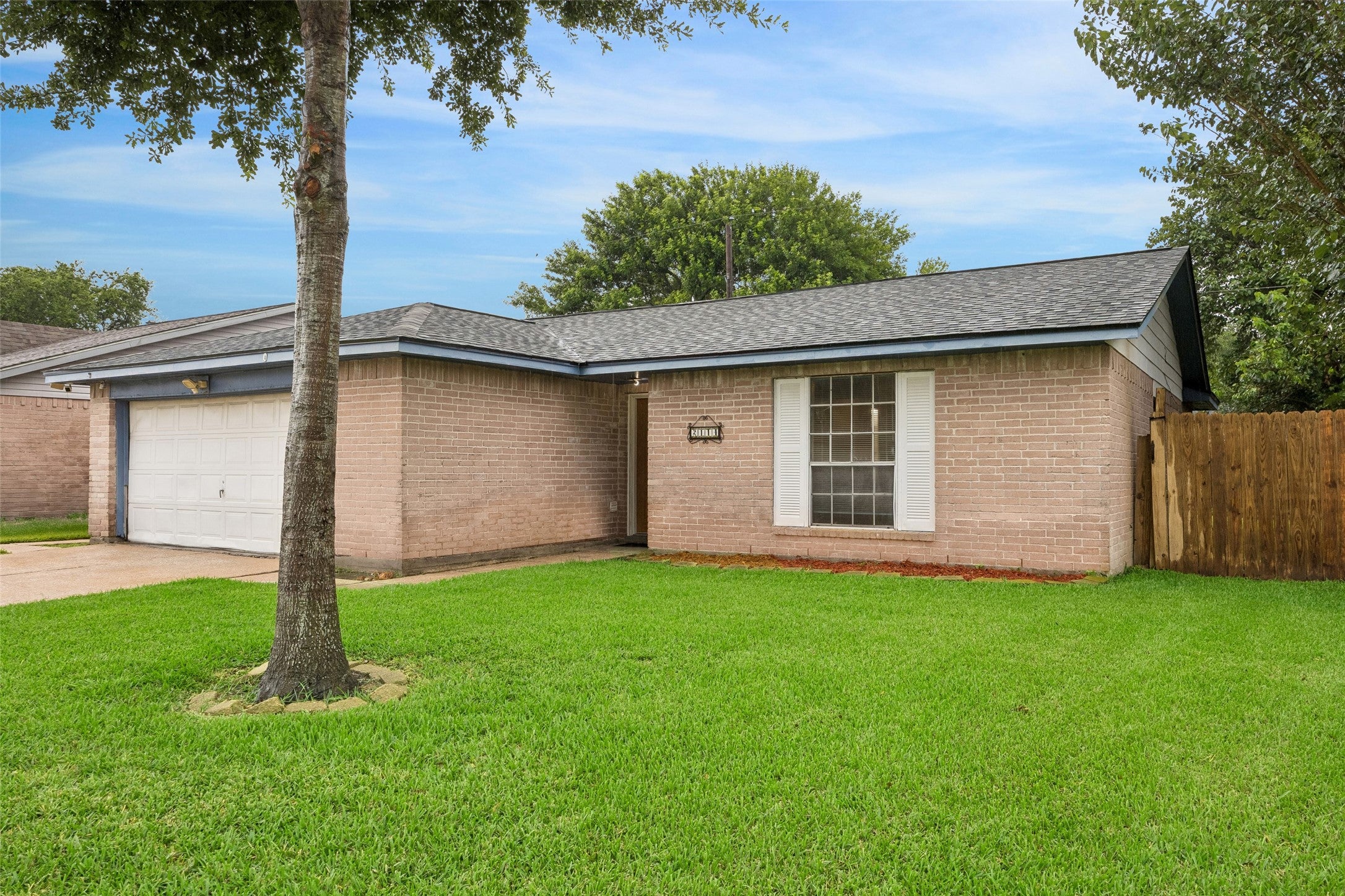 Mocking Bird Ln, LA Porte, TX 77571 #1
