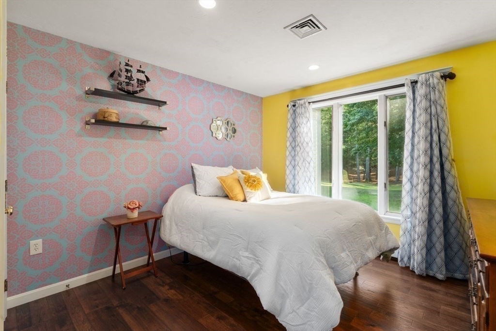 Halifax, Massachusetts, 02338, United States, 3 Bedrooms Bedrooms, ,3 BathroomsBathrooms,Residential,For Sale,1938860