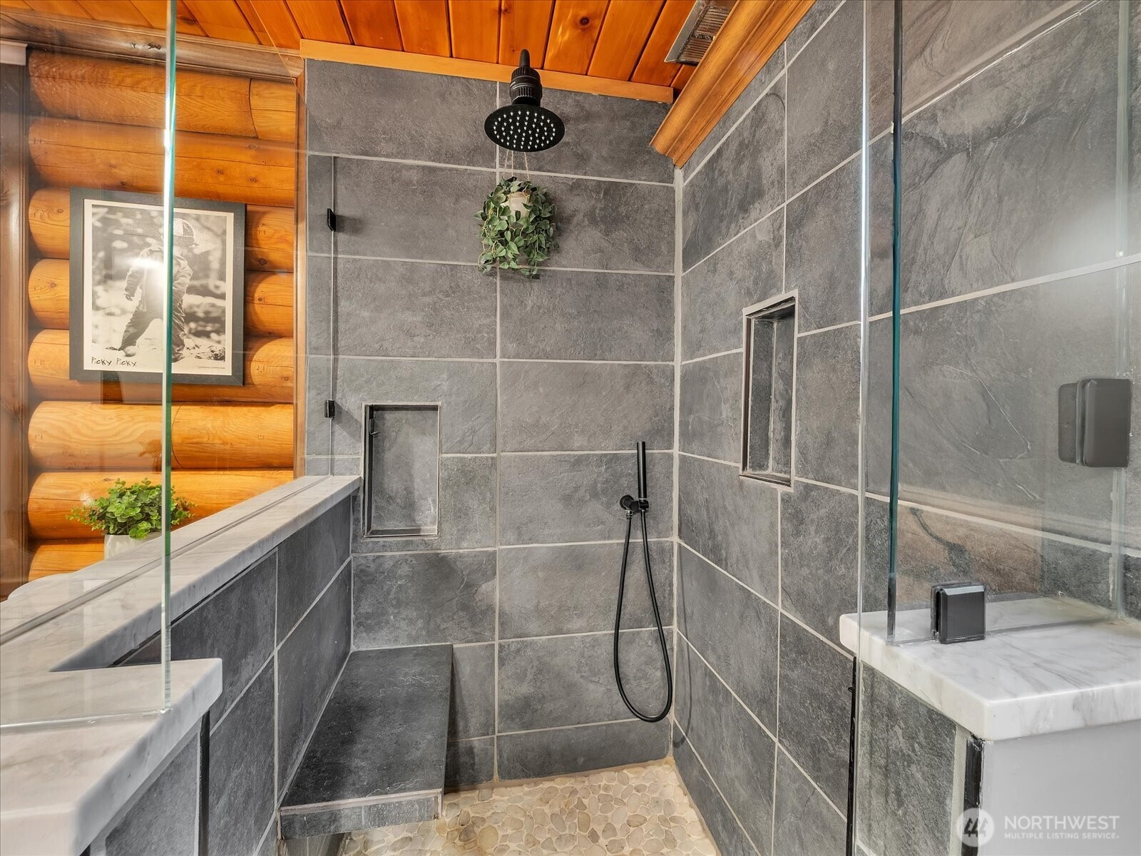 Monroe, Washington, 98272, United States, 2 Bedrooms Bedrooms, ,1 BathroomBathrooms,Residential,For Sale,1999605