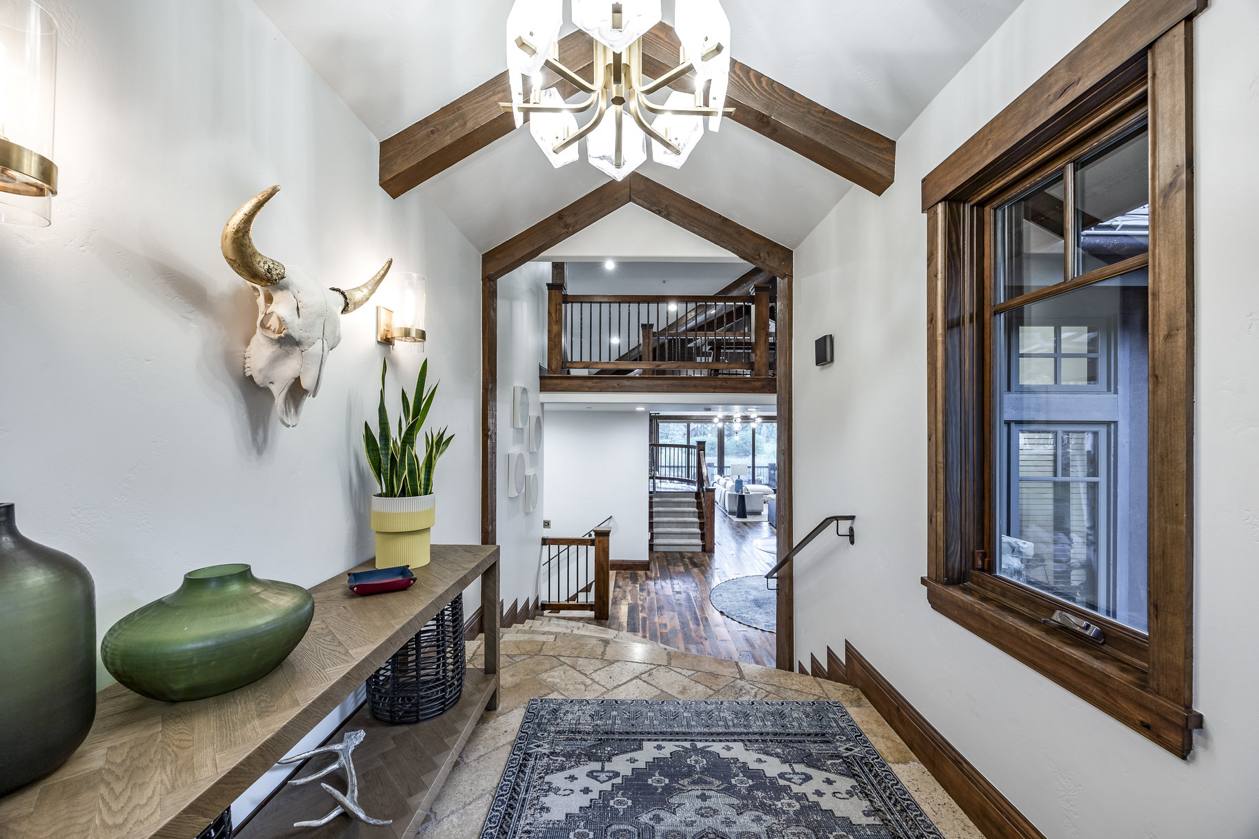  Rare Park Meadows Retreat with Creekside Setting and Expansive Ski Resort Views - 物件實景