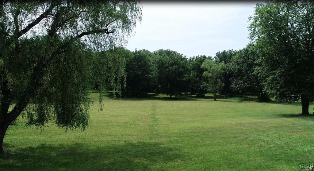 Whitehall Twp, Pennsylvania, 18052, United States, 6 Bedrooms Bedrooms, ,4 BathroomsBathrooms,Residential,For Sale,1931733