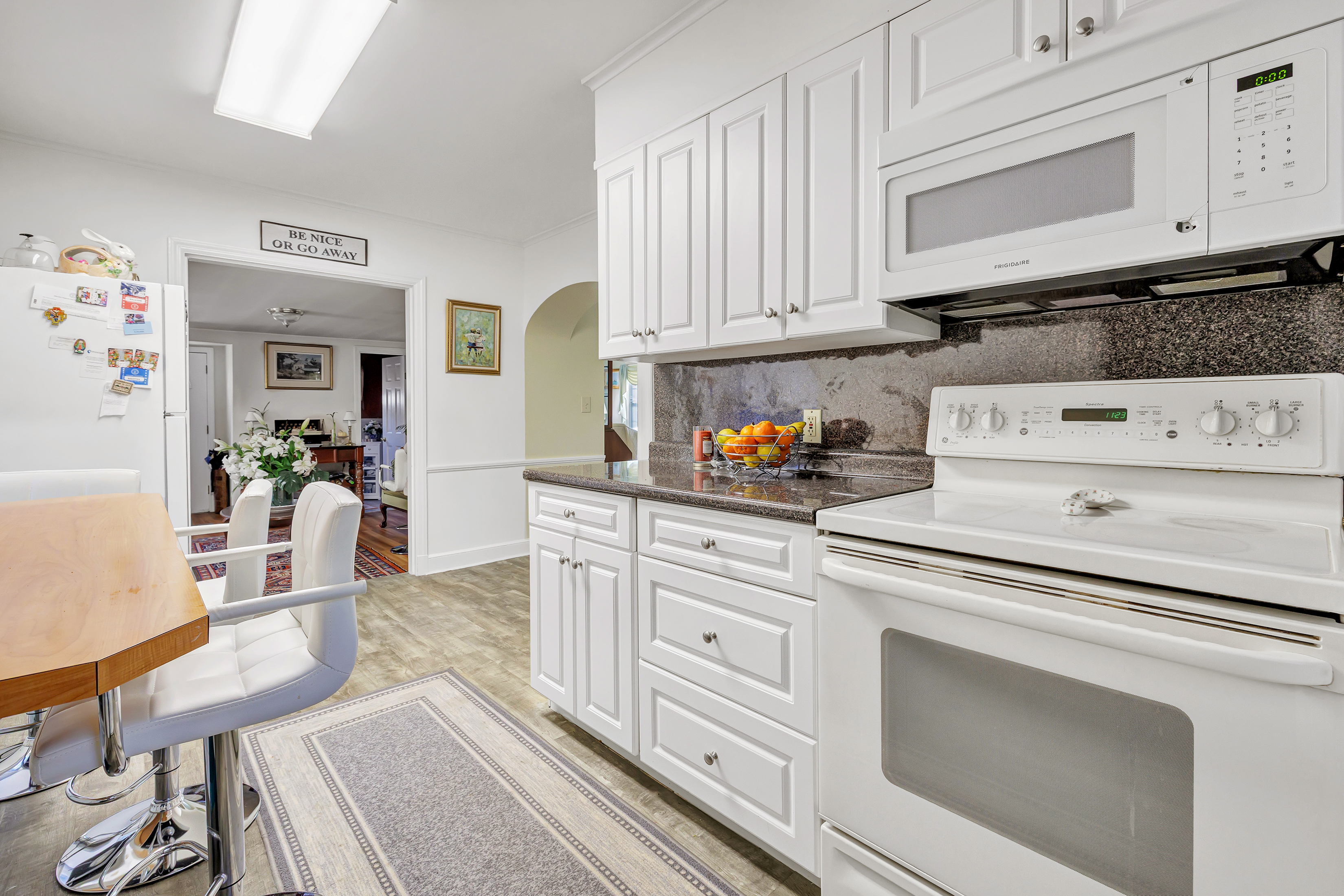 Stratford, Connecticut, 06614, United States, 4 Bedrooms Bedrooms, ,4 BathroomsBathrooms,Residential,For Sale,1996522