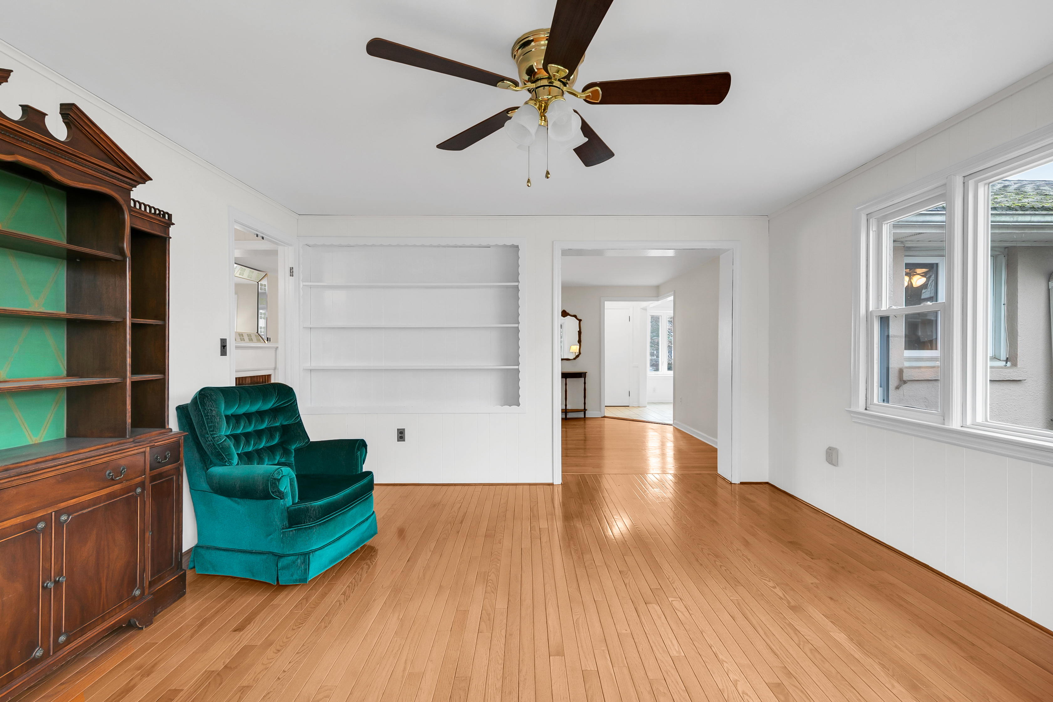  Fantastic Ranch on a Triangular  Corner Lot - 物件實景