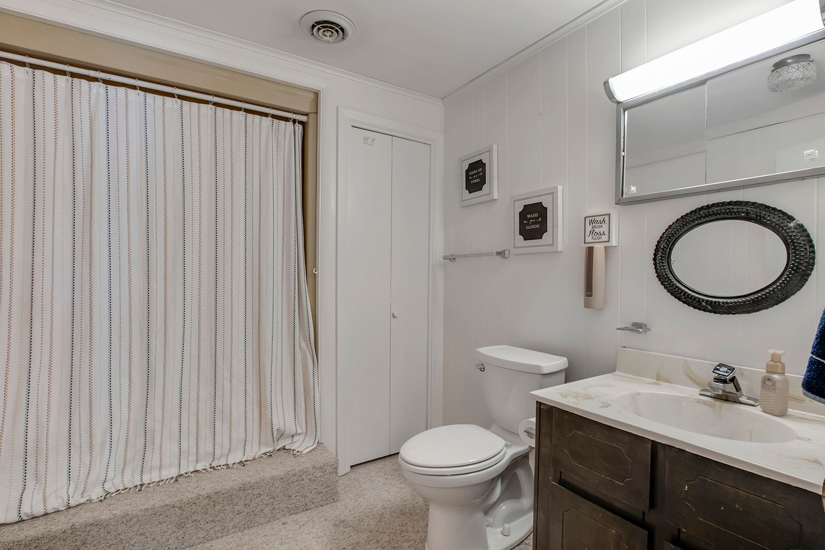 Harriman, Tennessee, 37748, United States, 3 Bedrooms Bedrooms, ,3 BathroomsBathrooms,Residential,For Sale,2011405