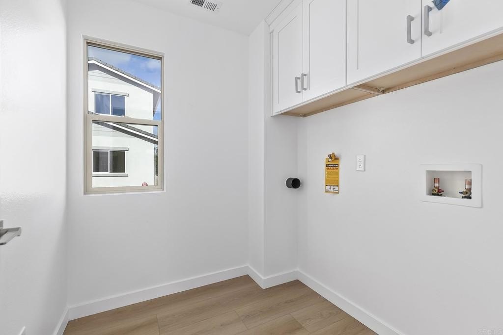 Lemon Grove, California, 91945, United States, 3 Bedrooms Bedrooms, ,3 BathroomsBathrooms,Residential,For Sale,1925482