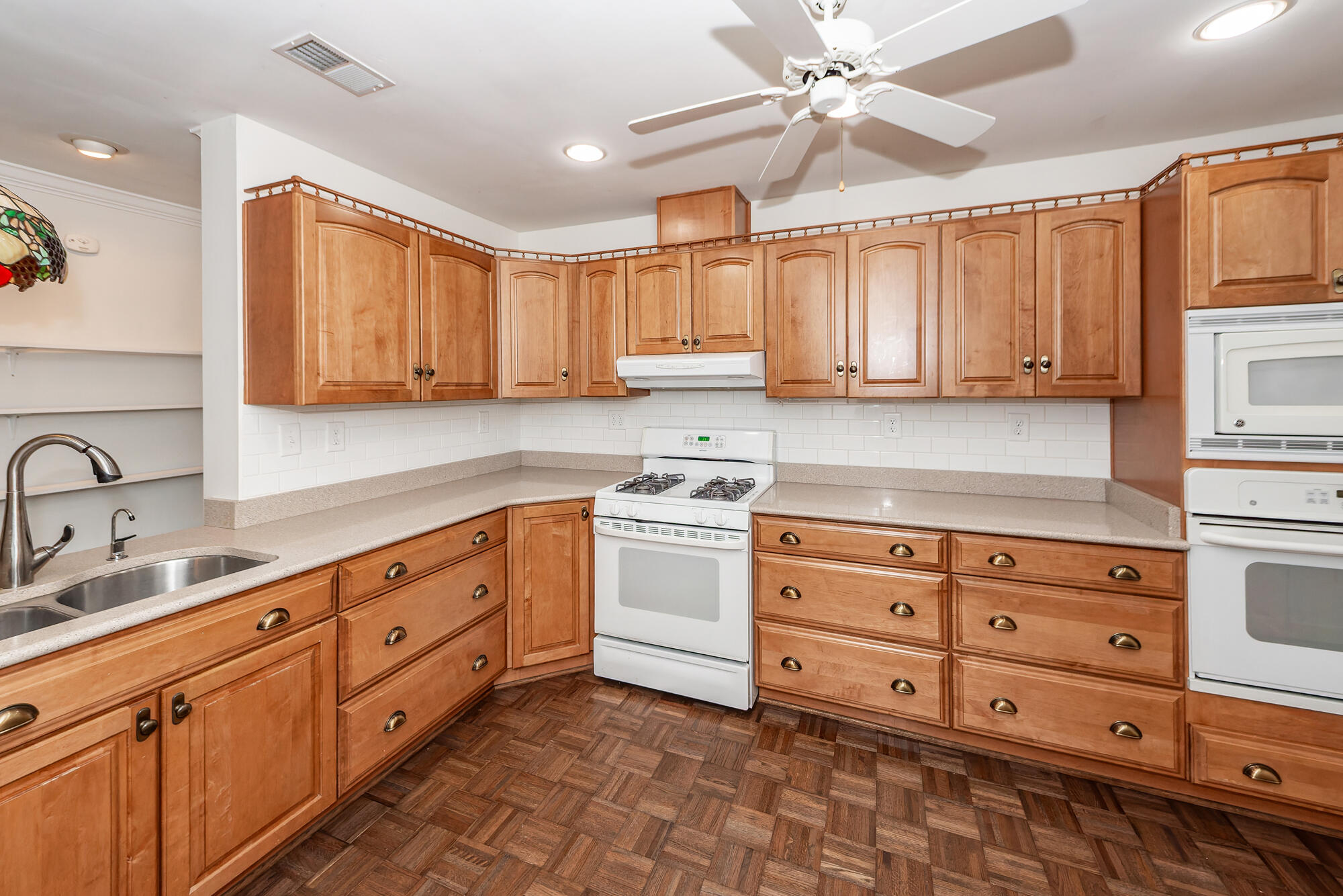 Mount Pleasant, South Carolina, 29466, United States, 3 Bedrooms Bedrooms, ,2 BathroomsBathrooms,Residential,For Sale,1743207