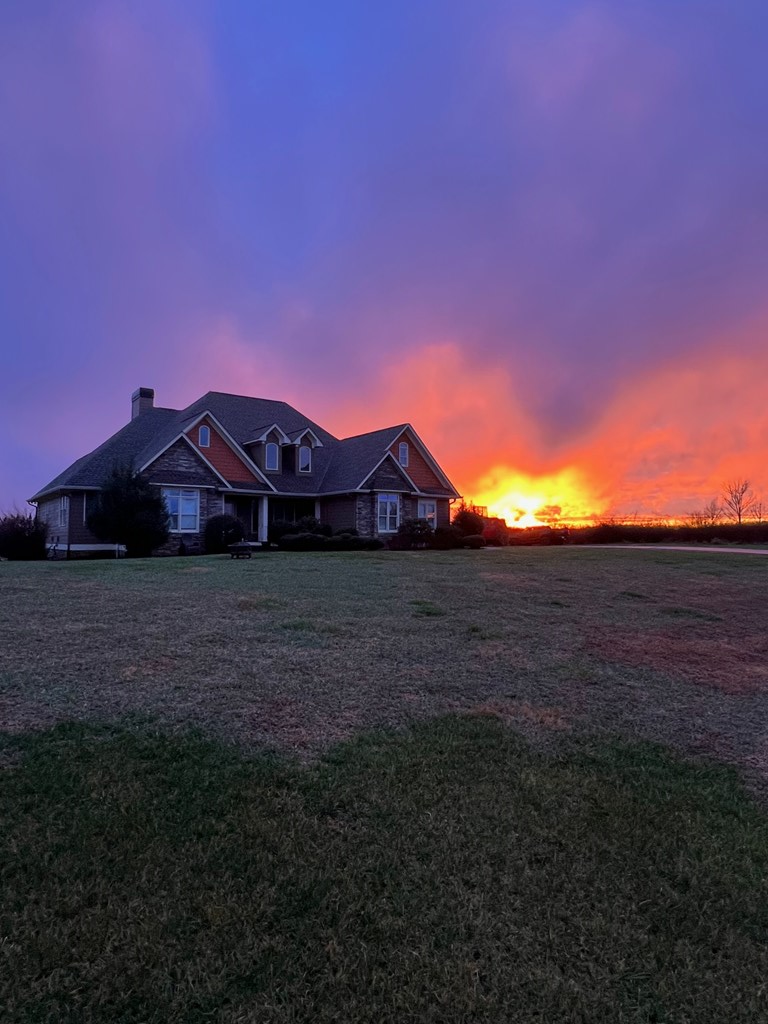 Ellijay, Georgia, 30536, United States, 4 Bedrooms Bedrooms, ,4 BathroomsBathrooms,Residential,For Sale,1876952