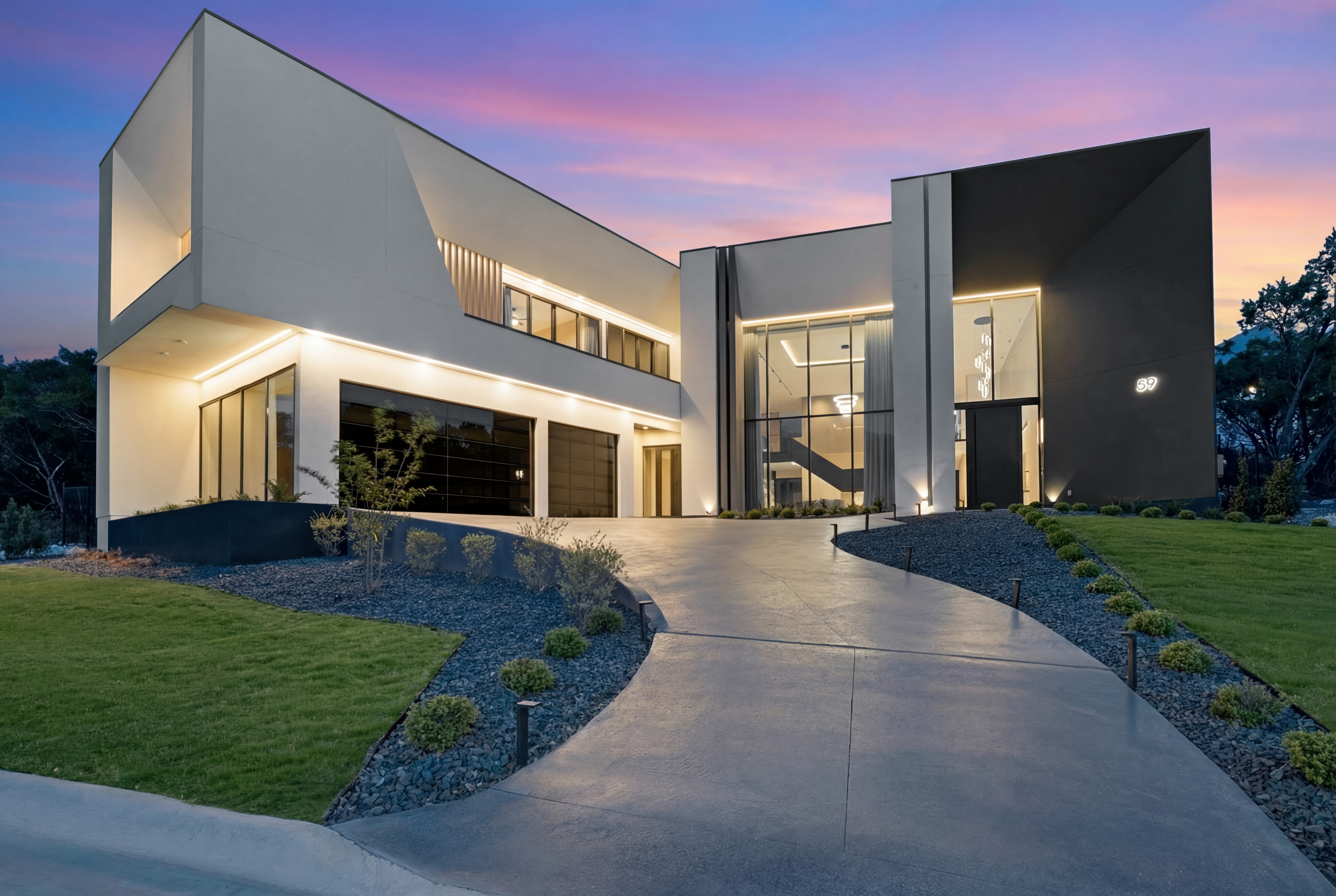  Bold Contemporary Estate for Elevated Living - 物件實景