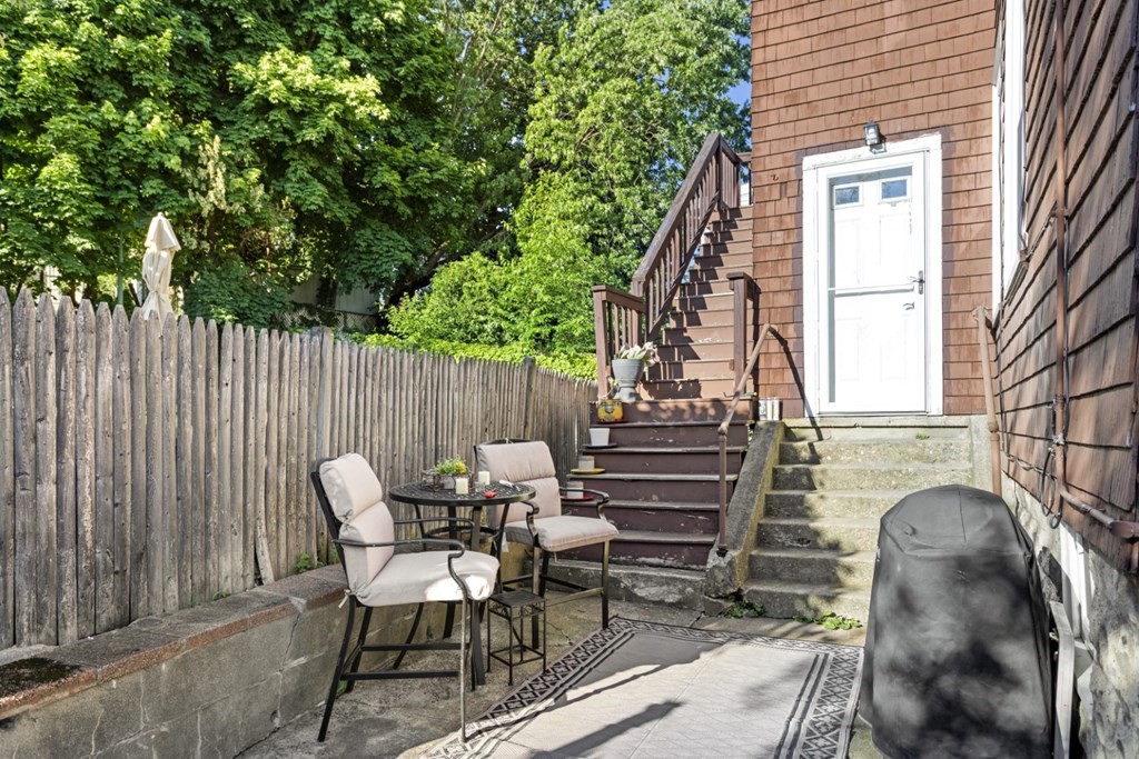 Revere, Massachusetts, 02151, United States, 4 Bedrooms Bedrooms, ,2 BathroomsBathrooms,Residential,For Sale,1878576