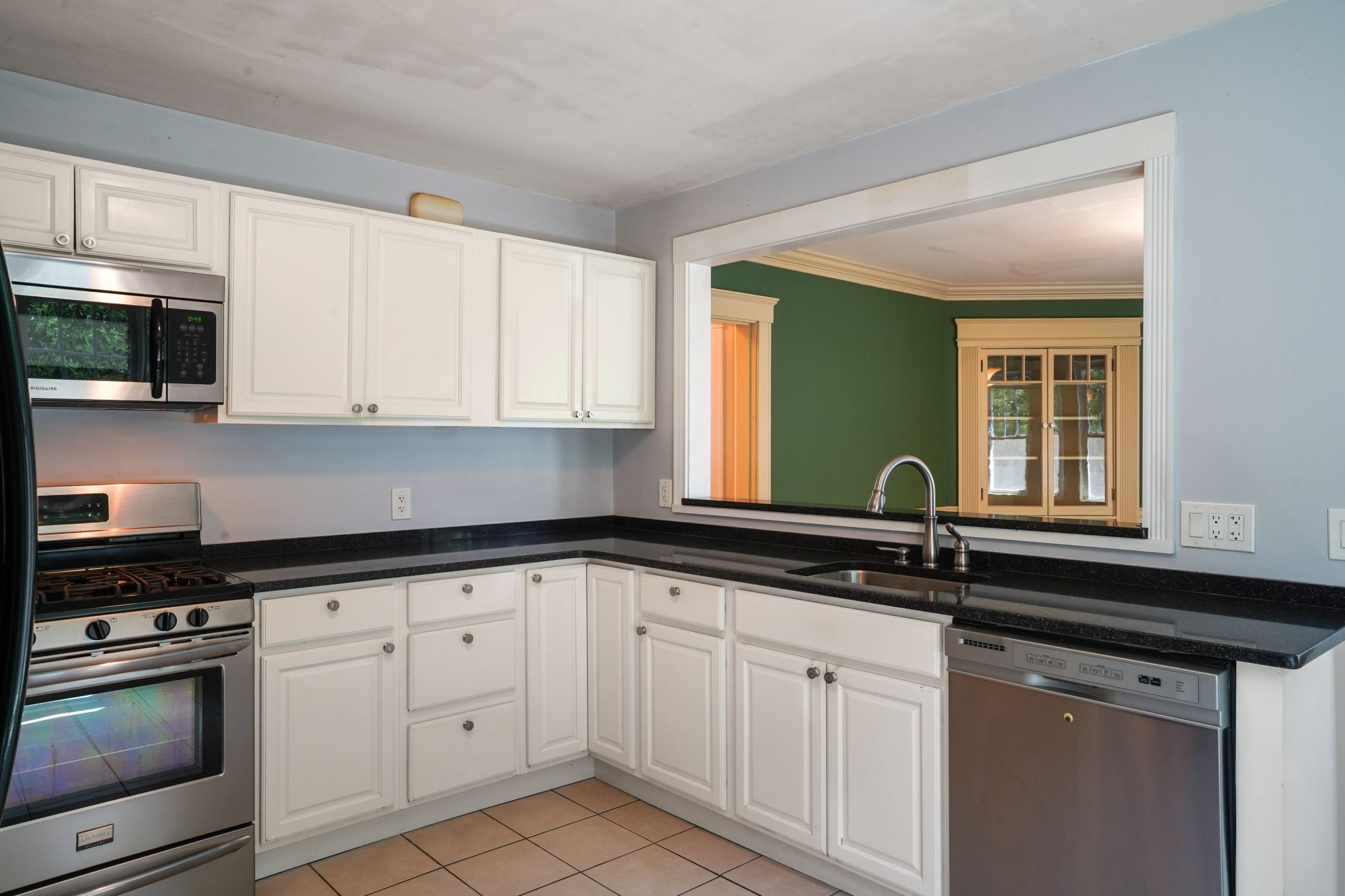  379-381 Newtonville Ave, Newton, MA, 02460 - 物件實景