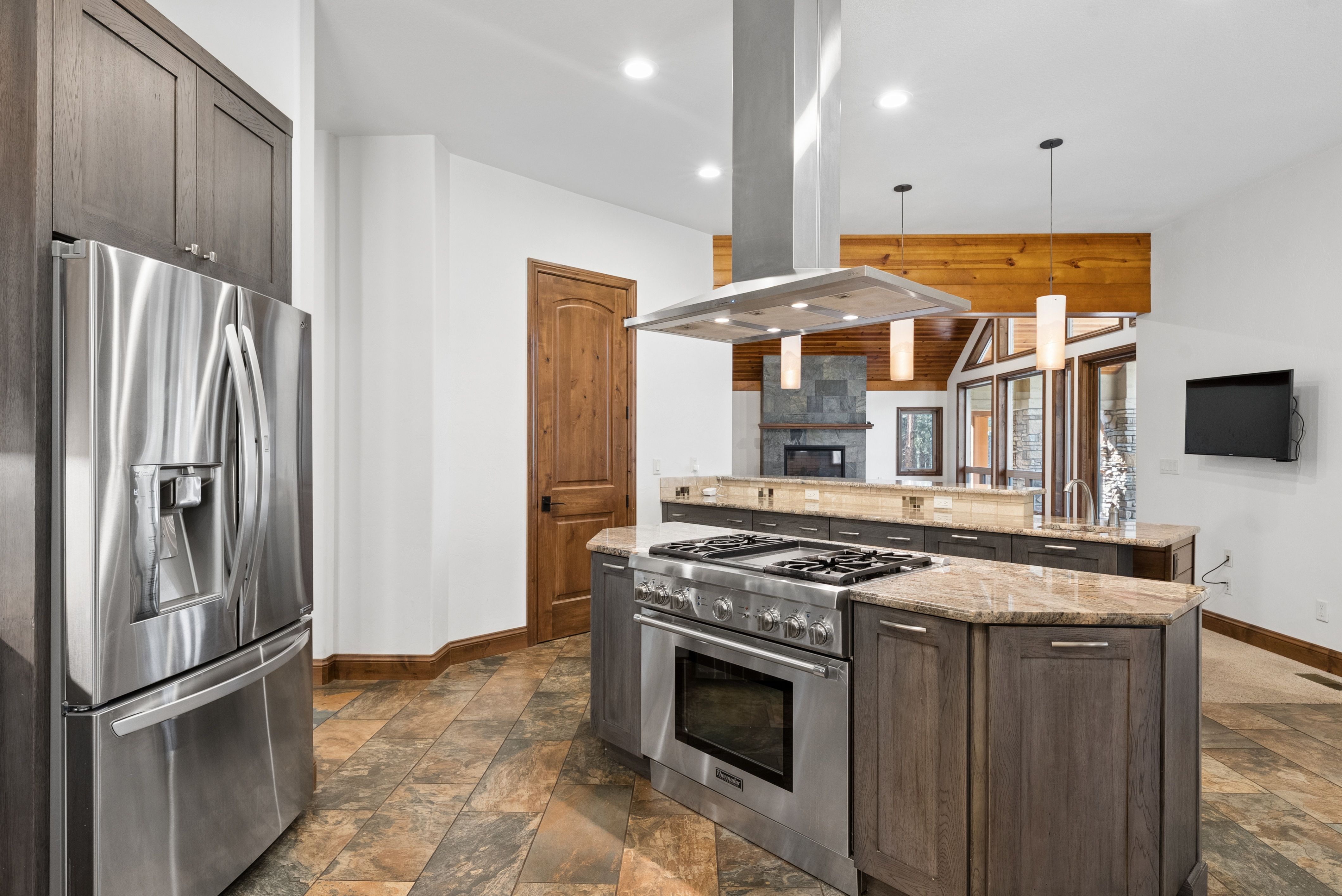  Captivating Mountain Modern in Cathedral Pines - 物件實景