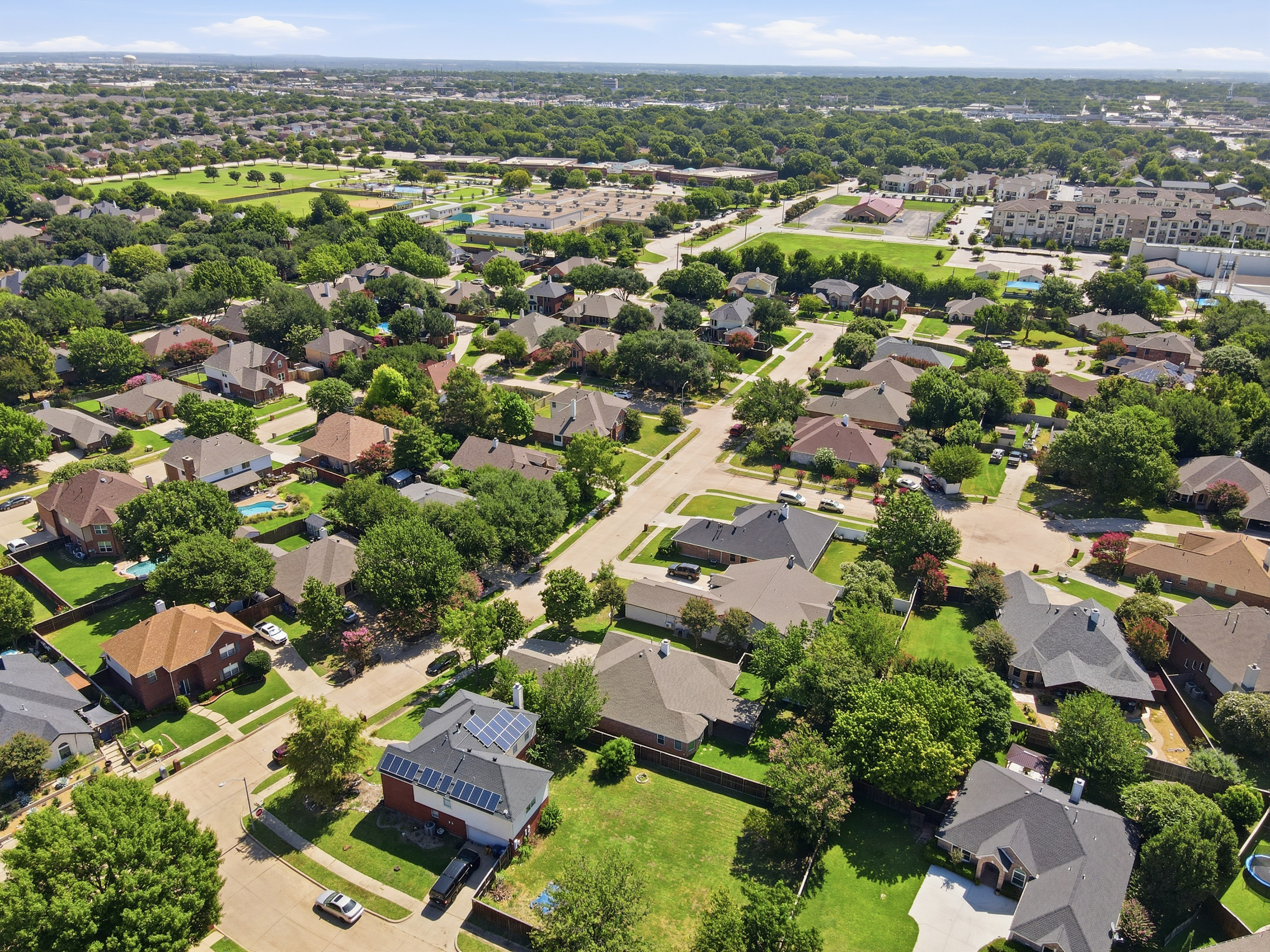  A Beautifully Enhanced McKinney Home Offering Modern Comfort and Privacy - 物件實景